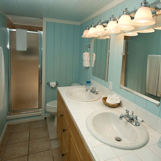 The North Lake Tahoe Ski Snowboard And Sup Club Incline Village Room photo